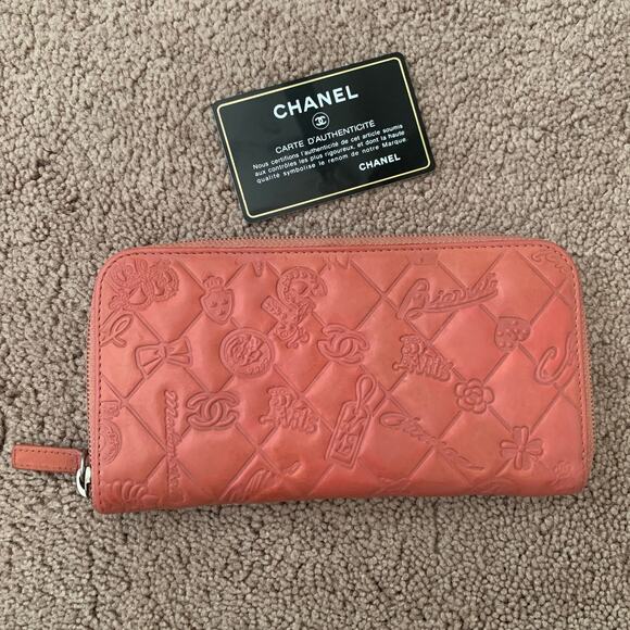 CHANEL Handbags - CC1008 rare Chanel women's pink zippy long leather wallet